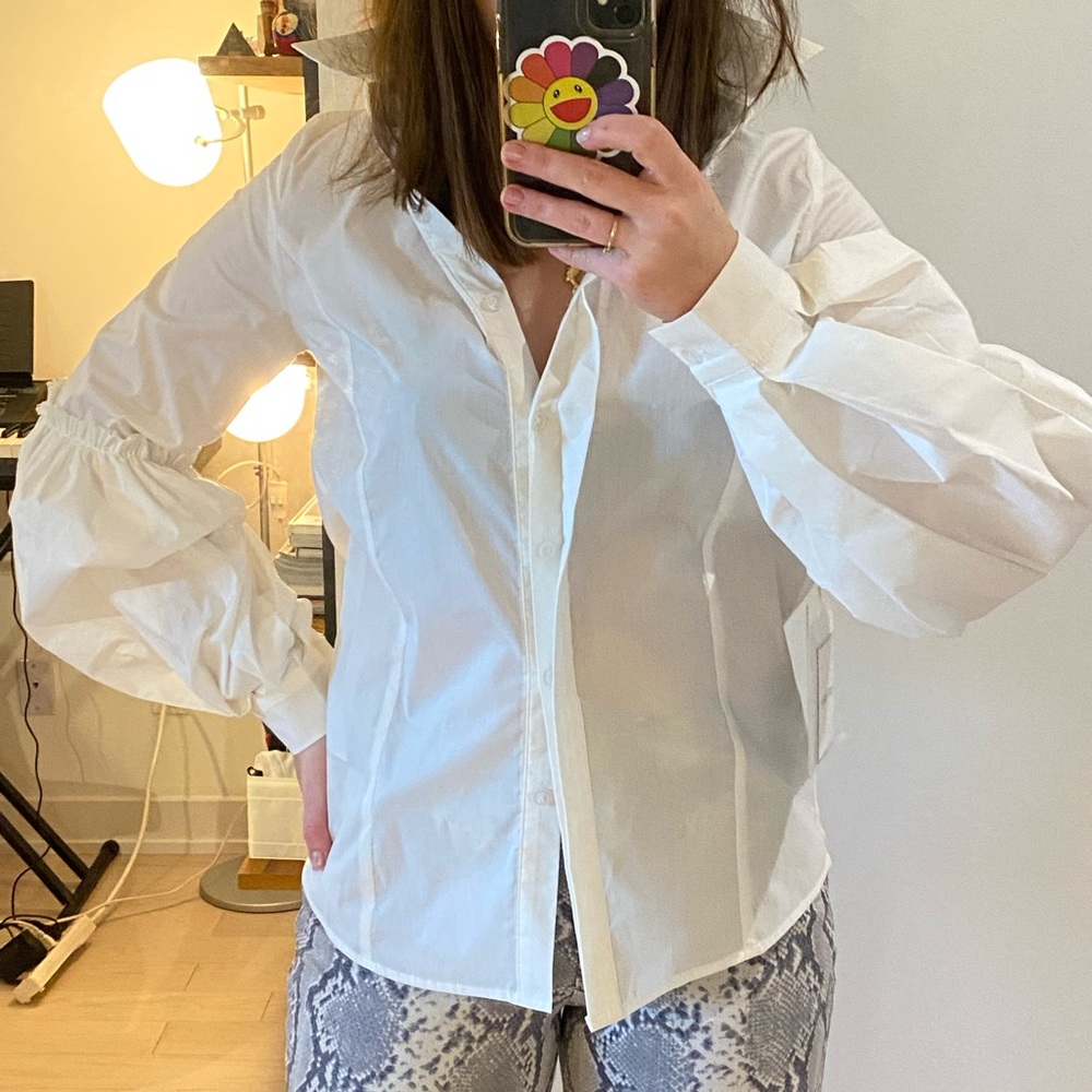 Simonett white shirt